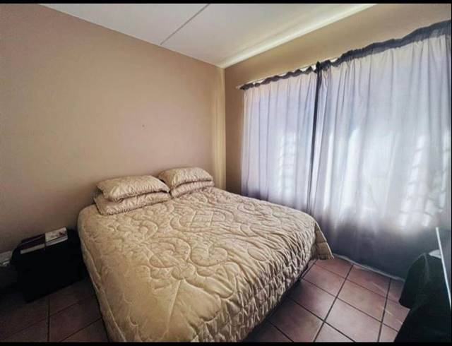 1 BEDROOM APARTMENT FOR SALE IN CLUBVIEW